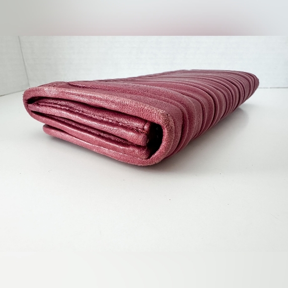 Pre-loved PRADA wallet pink leather - Picture 10 of 12